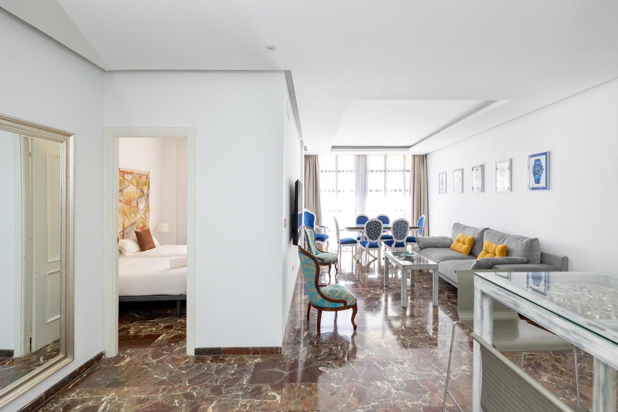 Apartment Center
