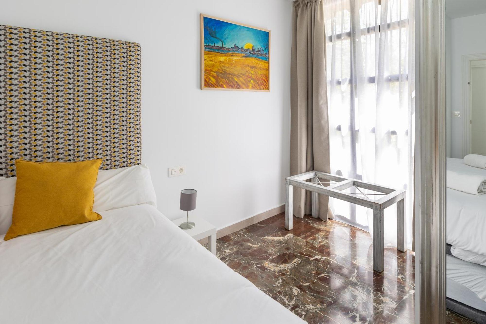 Apartament Center *